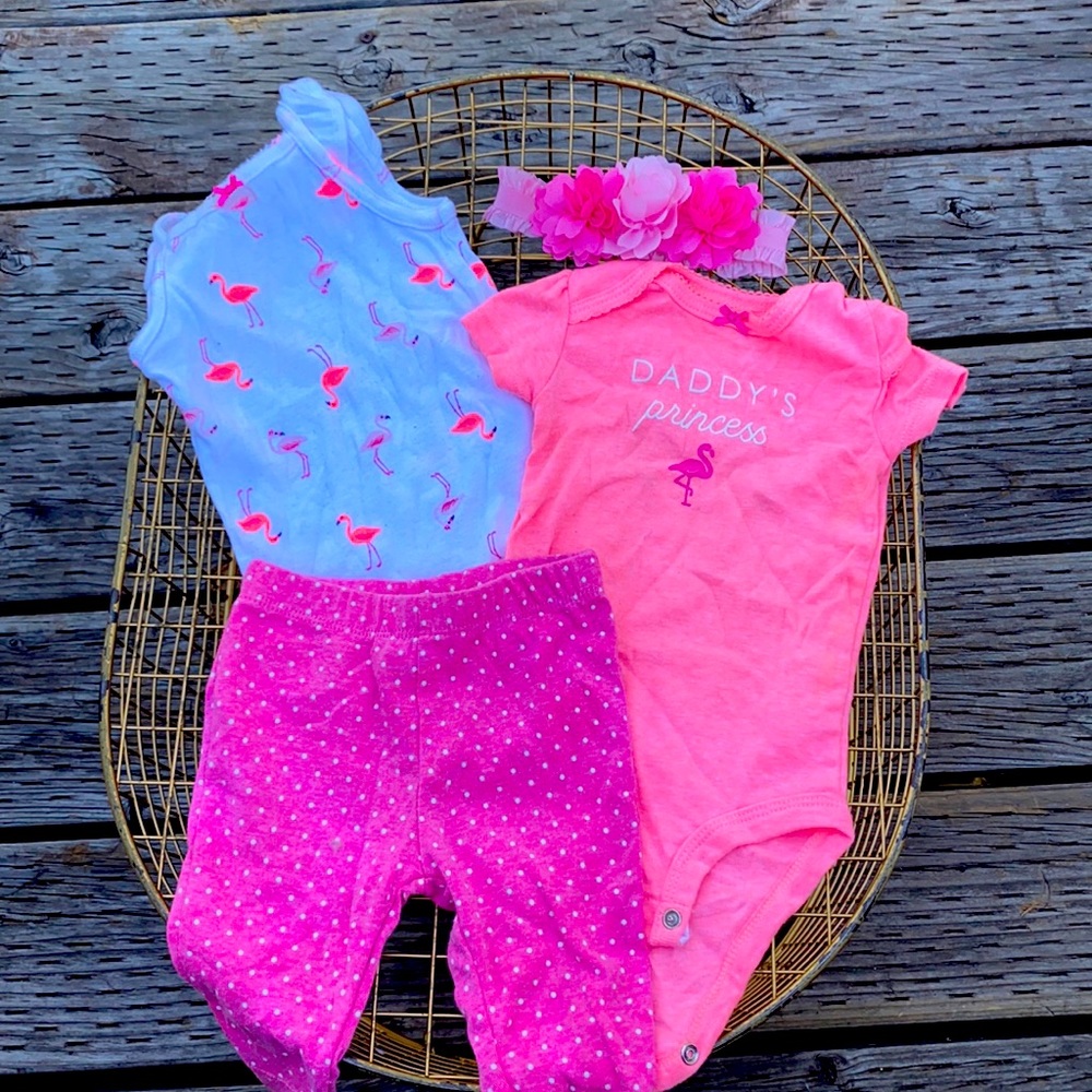 Pigeon set short sleeve and  capri pants